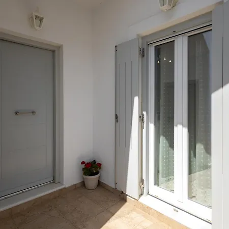 アパート Lydia's East