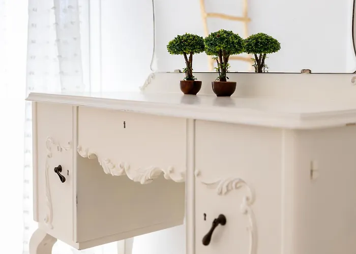 아파트 Lydia's East